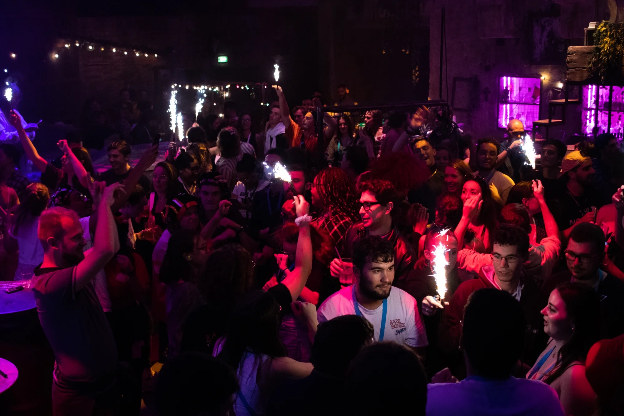 Boite de nuit Zapata Toulouse, danse, musique, soirée, cierge magique